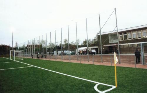 Wersestadion (Kunstrasen) - Hintertorbereich mit Geschäftsstelle