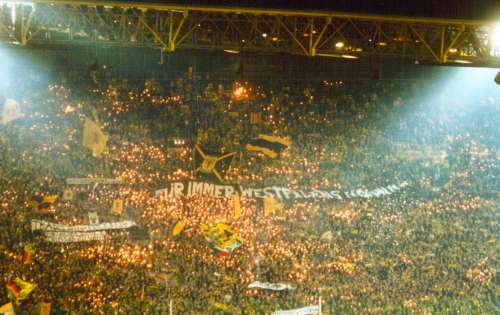 Westfalenstadion - Intro für den Stadionnamen
