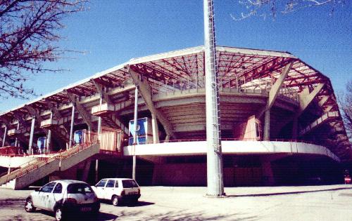 Dino Manuzzi - Außenansicht Hintertor- und Gegentribüne