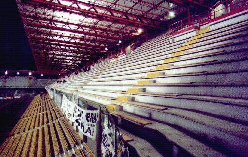 Dino Manuzzi - Blick über die Gegentribüne