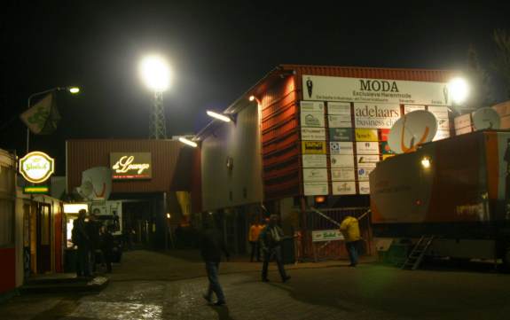 Adelaarshorst - Außenansicht Haupttribüne