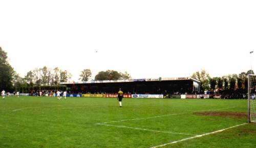 Sportplatz am Teekotten - Tribüne