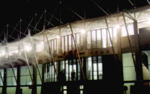 Stadium Gal - Außenansicht