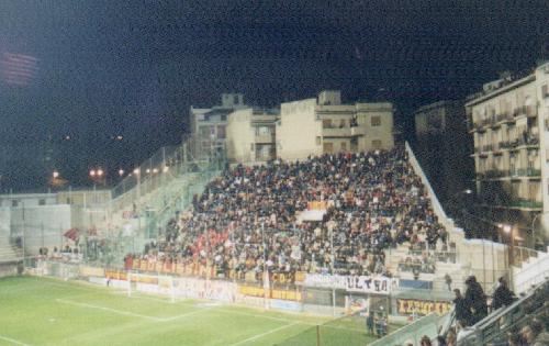 Giovanni Celeste - Hintertorbereich mit Gästeblock (von vorne gesehen links)