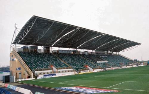 National Hockey Stadium, Milton Keynes - Haupttribüne (East Stand)