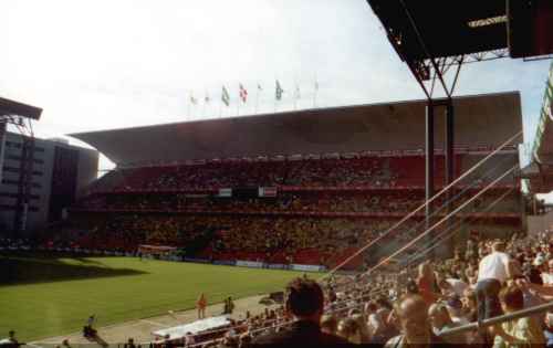 Coca Cola Tribüne mit Brøndby-Fans