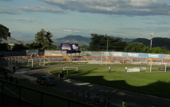 Estadio Oscar Quiteño