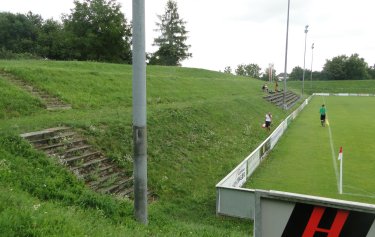 Stdtisches Stadion (TSV-Stadion)