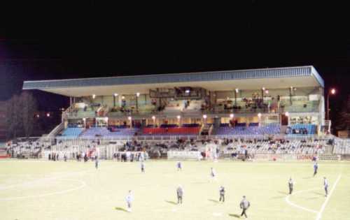 Stade de'l Aube - Haupttribüne